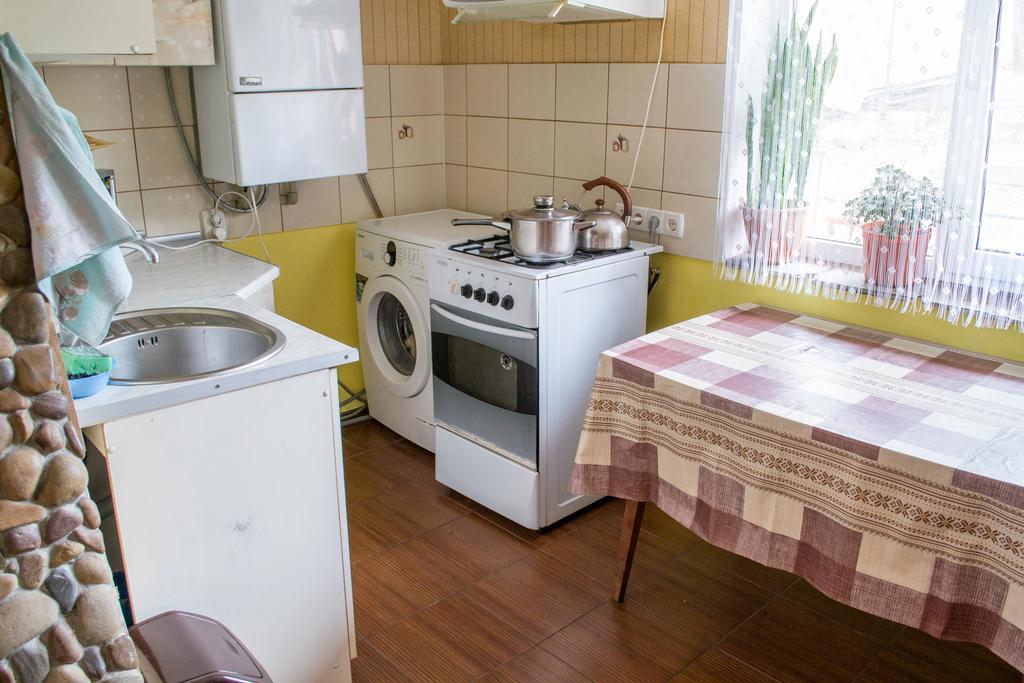 Guest House Cherepaha Kamianets-Podilskyi Luaran gambar
