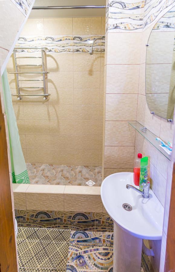 Guest House Cherepaha Kamianets-Podilskyi Luaran gambar